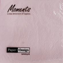 Jednofarebné servítky Moments Ornament Soft v ružovej farbe.
