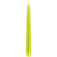 Kónická sviečka v metalickej zelenej farbe.