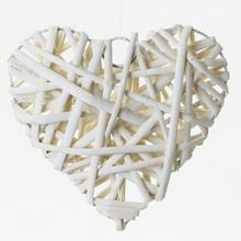 Biele prútové srdce
