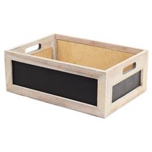 Drevená debnička s rozmermi 35x25x13 cm.