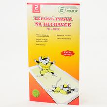 Lepová pasca na hlodavce v kartónovom obale.
