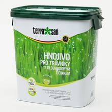 Hnojivo Terrasan na trávnik s dlhodobým účinkom v balení 7,5 kg.