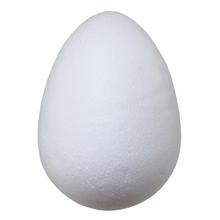 Biele polystyrénové vajce s výškou 8 cm.