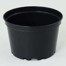 Čierny kontajner na rastliny s priemerom 22 cm.