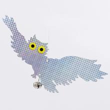 Plášič vtákov s rolničkou, mechanická ochrana rastlín.