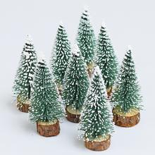 Vianočné stromčeky na pni, sada 8 kusov.