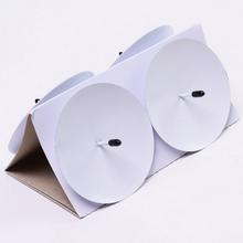 Biele matné bodce na vianočný stromček.