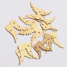 Drevené krídla v zlatej farbe, balenie 12 kusov.