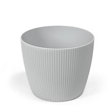 Okrúhly obal na kvetináč Magnolia Jumper v jasnej sivej farbe.