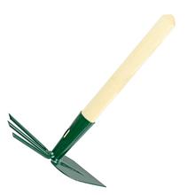 Motyčka s špicatou hlavou a dvoma zubami na násade.