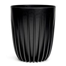 Čierny obal MIRA ECO RECYCLED s vertikálnymi pruhmi.