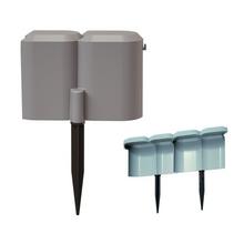 Záhradná palisáda proti slimákom v šedej farbe.