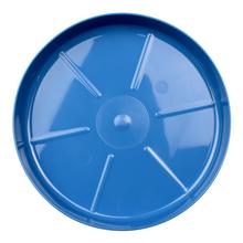 Modrá okrúhla miska pod kvetináč.