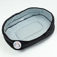 Pelech XL pre zvieratká v čiernej farbe s šedým vnútrom.