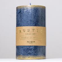 Modrá sviečka RUSTIC PATINA s pásikom.