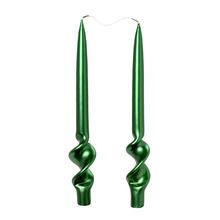 Zelené točené sviečky v balení po 2 kusy.