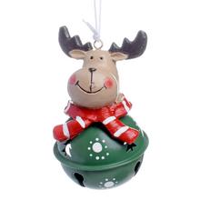 Závesná železná rolnička s jeleňom v zelenej farbe.