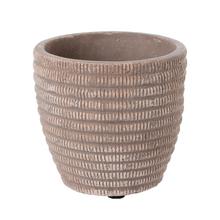 Cementový obal hnedý s textúrou, priemer 10,5 cm a výška 10 cm.