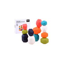 Hra spoločenská STONES s farebnými kameňmi na vyváženie.