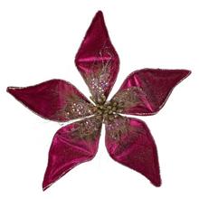 Umelá ruža na klipe v ružovej farbe.