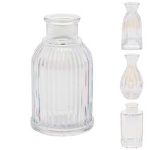 Holografická sklenená váza v rôznych tvaroch.