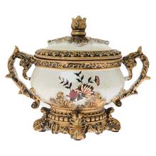 Misa s poklopom v vintage štýle, polyrez, krémová farba.