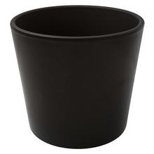 Čierny keramický obal na kvety s výškou 25 cm a priemerom 28 cm.