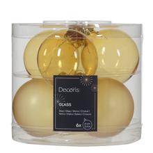 Sada sklenených vianočných gulí v transparentnej a krémovo zlatej farbe.