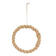 Jutový veniec s priemerom 20 cm a hrúbkou 2 cm.