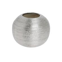 Strieborný keramický obal na kvety s textúrovaným povrchom.