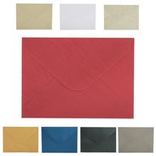 Obálky 8x11 cm v mixe farieb, balenie po 10 kusoch.