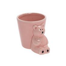 Ružový obal na kvetináč s medvedíkom.