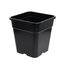 Čierny kontajner na rastliny s rozmermi 30,5x30,5x31 cm.