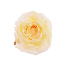 Umelá biela ruža s priemerom 6 cm.