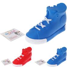 Hračky pre psa vo forme topánky z latexu v modrej farbe.