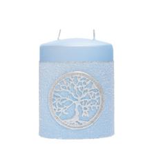 Modrá sviečka s motívom šťastia a stromu života.