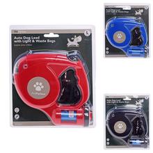 Automatické vodítko pre psov s svetlom a odpadkovými taškami.