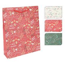 Vianočná taška s rôznymi vzormi a nápisom Merry Christmas.