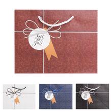 Darčeková taška s rôznymi vzormi.