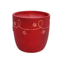 Červený kvetináč s hviezdičkami