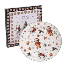 Vianočný tanier s perníkovými medvedíkmi a srdiečkami.