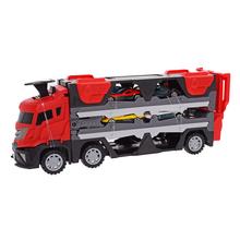 Červený nákladný automobil na prepravu áut.