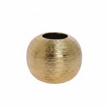 Zlatý keramický obal na kvety s hladkým povrchom.