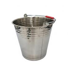 Nerezové vedro s objemom 10 litrov.