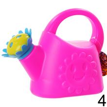 Modrá krhla s usmievajúcou sa tvárou a farebným kvetinovým náustkom.