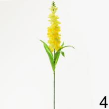 Umelé kvety Mathiola v mixe štyroch farieb, 92 cm vysoké.