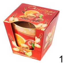 Vianočná voňavá sviečka v skle s príchuťou škorice a jablka.