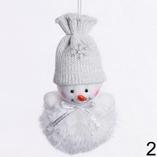 Biely zavesný snehuliak a Santa v mixe.
