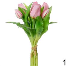 Kytica umelých tulipánov v mixe farieb.