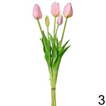 Kytica umelých tulipánov v mixe farieb.